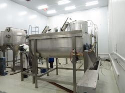 臥式混合機